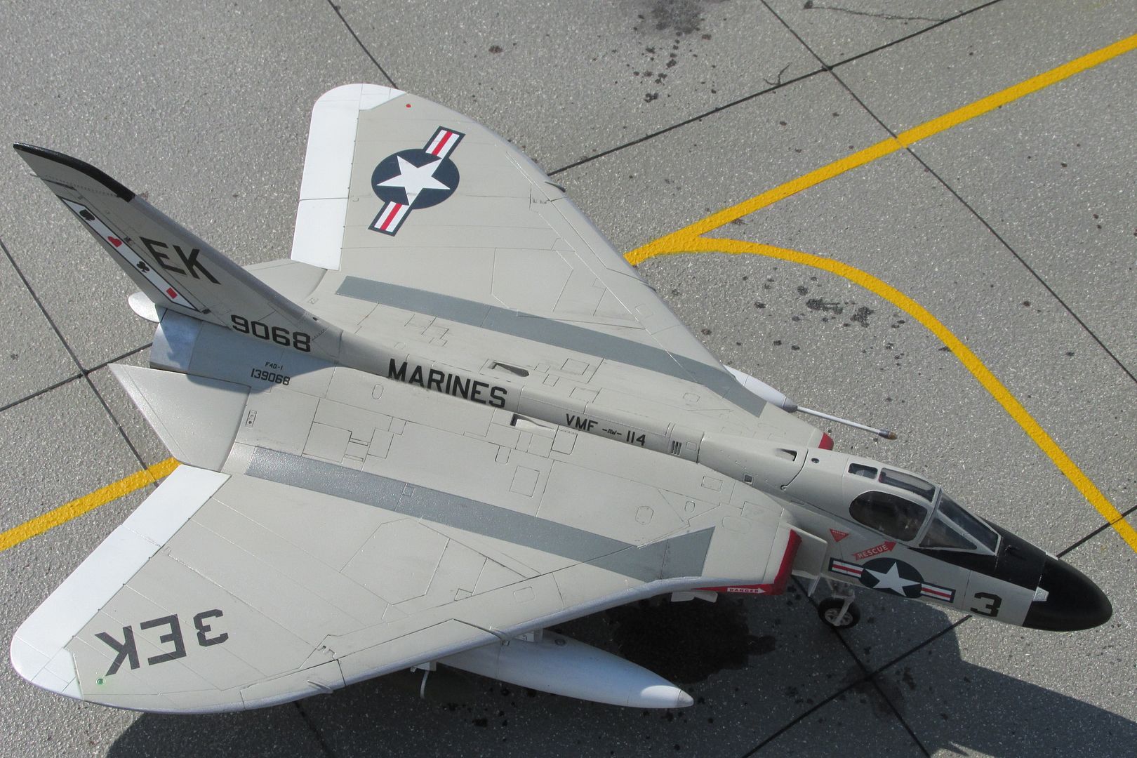 1/48 ダグラスF4D-1 スカイレイ タミヤ VMF-114 ”Death Dealers